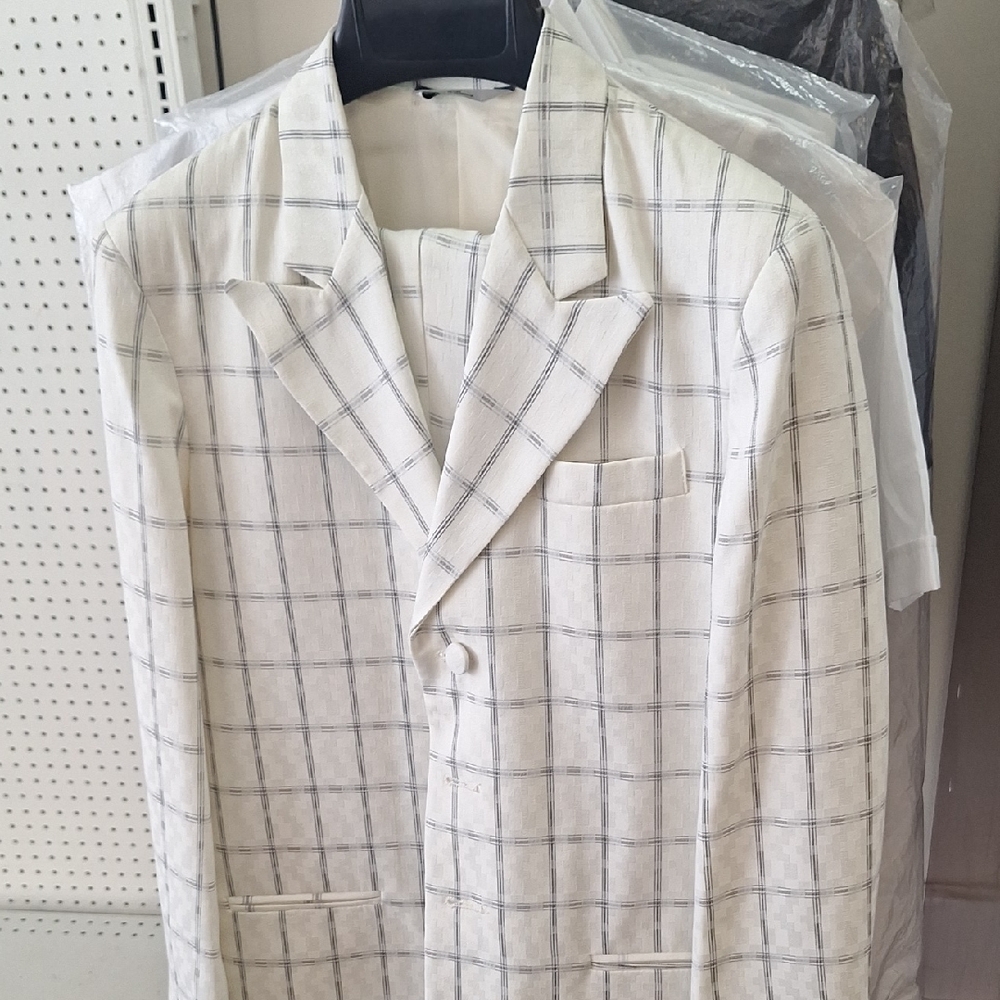 Kids White and Gray Checkered Matching Set Beautiful 2 Piece Suit